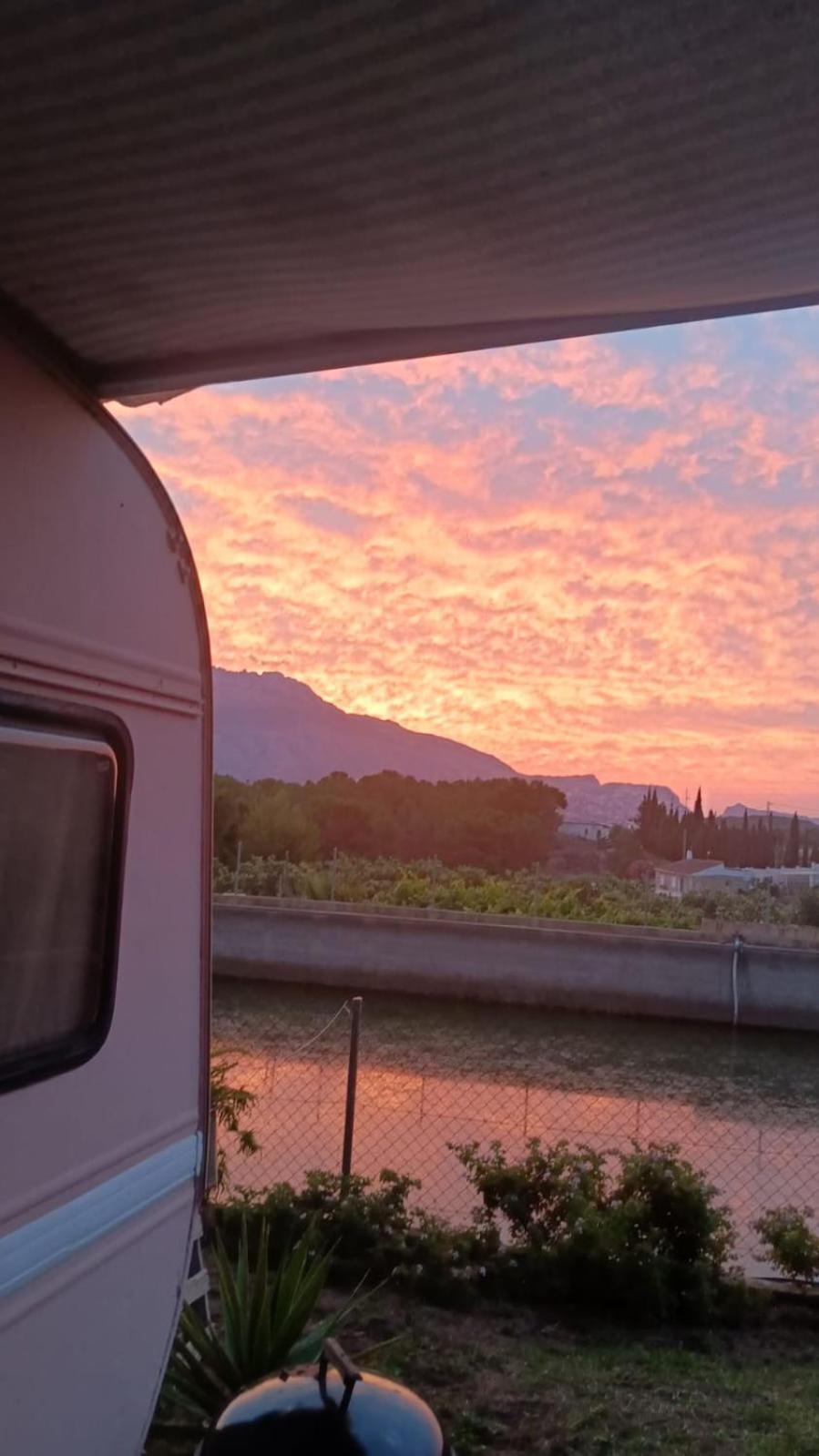 Caravana- Glamping Casa Tortuga La Nucía Kültér fotó